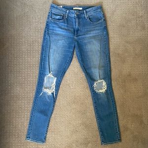 Levi’s 721 skinny distressed jeans, Size 29